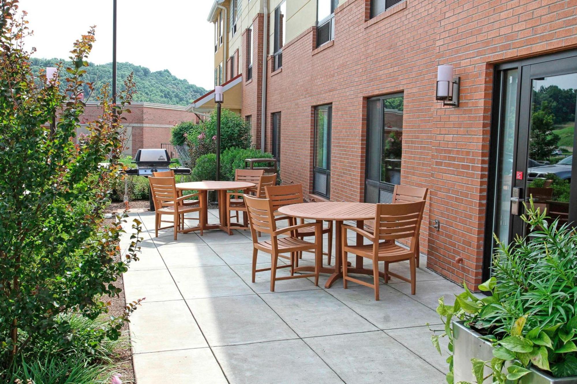 Towneplace Suites Huntington Exterior foto