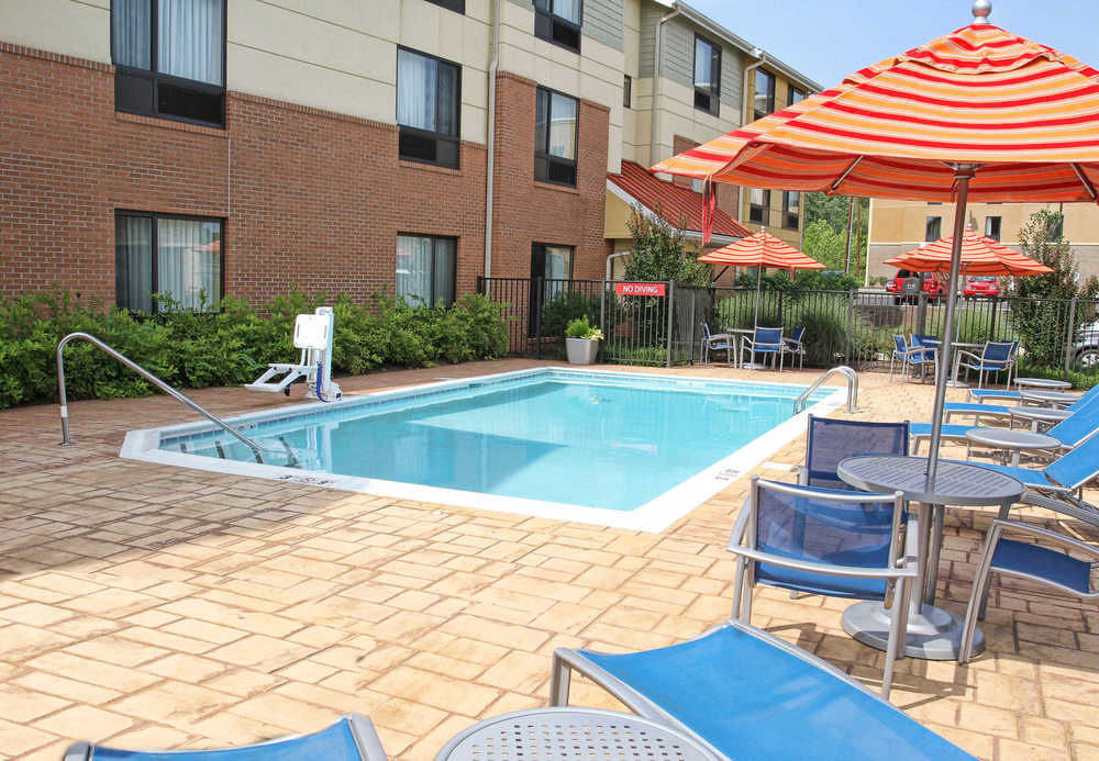 Towneplace Suites Huntington Exterior foto